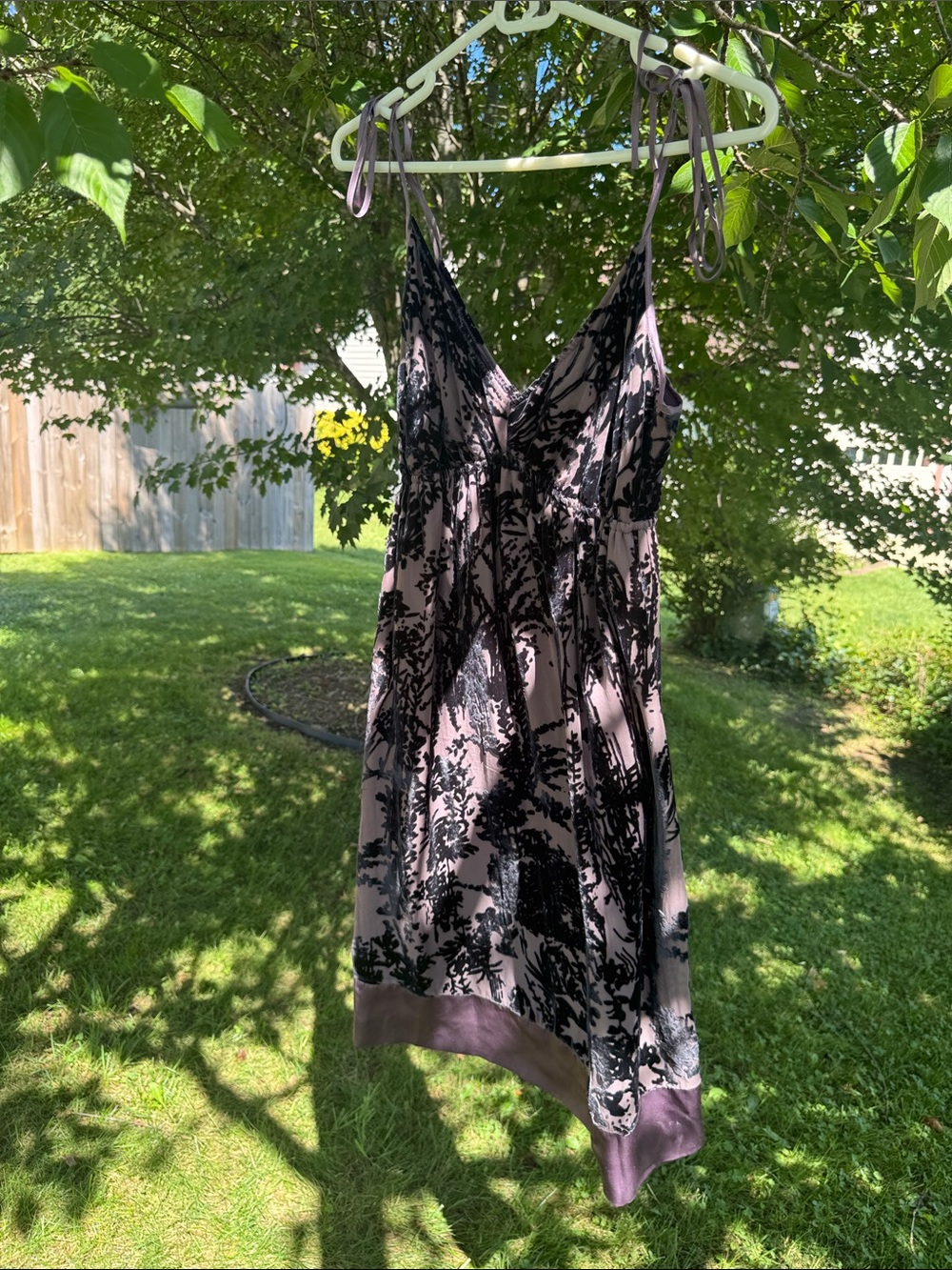 Sagaie Sleeveless Lavender Floral Velvet-Print Dress